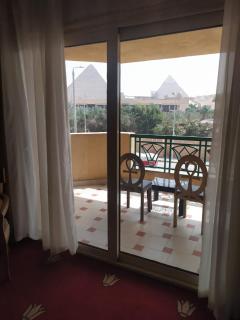 A pyramids view - Il Cairo - 7