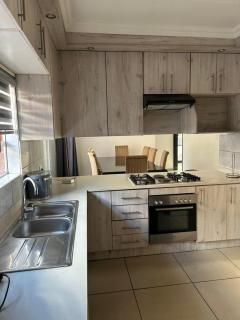 Elyon Suites - Kempton Park - 0