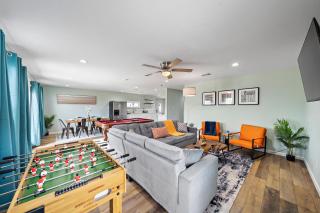Nr Beach Pier Oasis Game Tables Yard Bbq - Galveston - 9