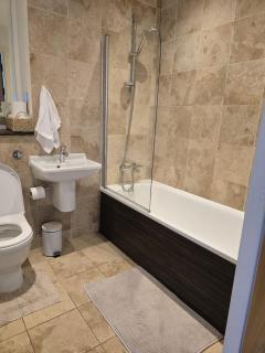 2 Bedroom Apartment Alexandra Tower Liverpool - Liverpool - 8