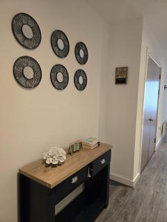 2 Bedroom Apartment Alexandra Tower Liverpool - Liverpool - 3