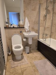 2 Bedroom Apartment Alexandra Tower Liverpool - Liverpool - 1