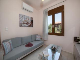 Attractive holiday home with shared pool - Pangalochori - 9
