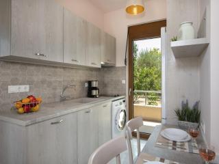 Attractive holiday home with shared pool - Pangalochori - 1