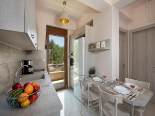 Attractive holiday home with shared pool - Pangalochori - 3