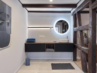Spacious 130 sqm Home with Master Bedroom on Alsace Wine Route, Easy Access, Private Garage - Marlenheim - 1