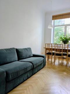 Sunny apartment, 3-bedrooms, free parking - Riga - 4