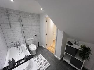 2BR Apartment - LuxeSuites - City Centre - - 1