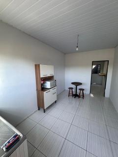 kitinete -01 quarto com cama de casal, banheiro privativo - Trindade - 3