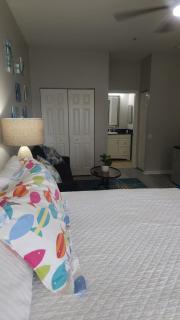 Queen Bed with Sitting Area at IMG - Bradenton - 4