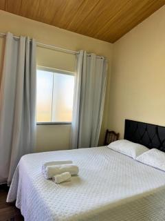 Suíte Casa de Luz-Lar na Serra-Quarto-01 - Duplo ou Triplo - 9