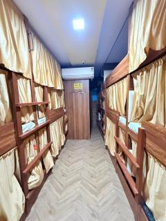 Signature Inn Dormitory - Mumbai - 5