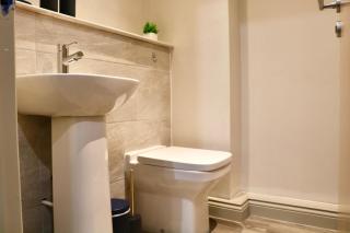 1 Bedroom Apartment Leeds City Centre - Central Station - 5