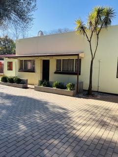 Kelmatic Guest House - Roodepoort - 4