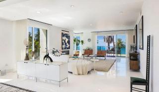 Three Bedrooms Ocean Avenue Luxury Apartment - Los Angeles - 6