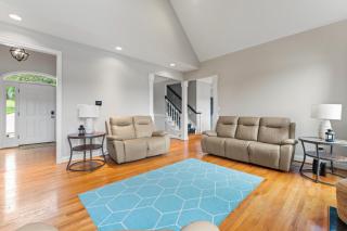 Leeloo's on the Lake - Sleeps 12 - Lexington - 1
