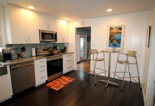 Country club drive 208 - 3