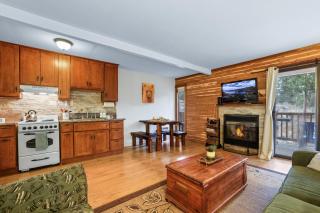 Alpine Alcove: Tahoe Tranquility Near Kings Beach - Tahoe Vista - 6