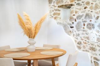 Akra Suite - - 5