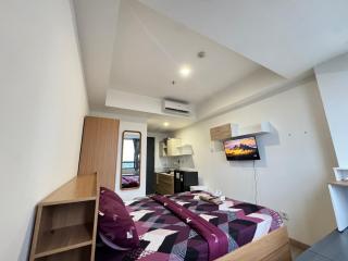 Free Parking At Collins Boulevard Serpong by SM ROOM - - 0