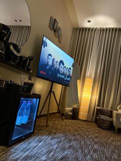 استديو فندقي بتصميم انيق ودخول ذكي - Riad - 0