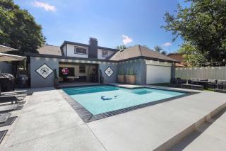 Family Paradise Playhouse includes Pool and Gameroom - Dallas - 9