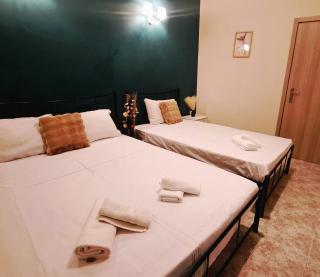 Your Cozy Base Just Around the Corner from Piraeus Port - Pireo - 9