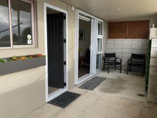 Spacious Studio - Self Contained - Tauranga - 4