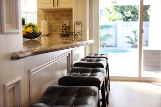 Lavish 5 Bedroom, 4 Bath Pool Home 3/4 Mile To Disney - Anaheim - 0
