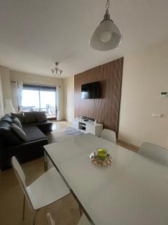 Stunning 2-Bed Apartment in Marina de le Duquesa - Manilva - 4