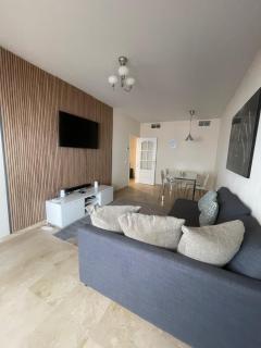Stunning 2-Bed Apartment in Marina de le Duquesa - Manilva - 5