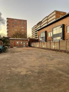 Friends Paradise Motel - Pretoria - 6