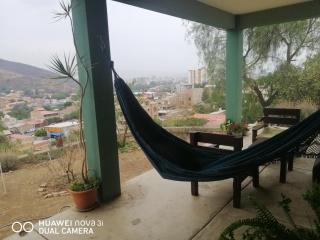 Comoda suite con hermosa vista de la ciudad y parqueo gratuito - Cochabamba - 5