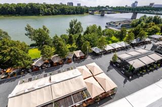ADM Promenade Apartment - Parking - Bratislava - 9