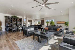 Coral Rock Vista townhouse - 1