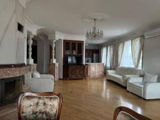 Eleniko’s Apartment - Tiflis - 3