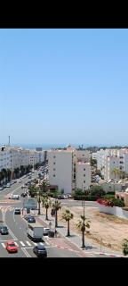 Sunny Coastal Stay Stunning Views - 3