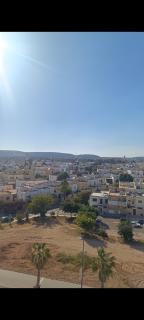 Sunny Coastal Stay Stunning Views - 3