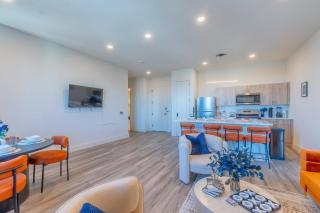 Vibrant Visit 4BR, 4bath, Park 2cars FREE| 20% OFF - East Orange - 1