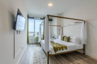 Vibrant Visit 4BR, 4bath, Park 2cars FREE| 20% OFF - East Orange - 8