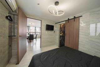3 bedroom apartment, one block from lleras park p12 in medellin - - 6