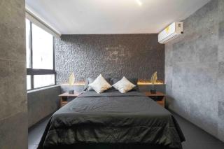 3 bedroom apartment, one block from lleras park p12 in medellin - - 2