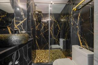 3 bedroom apartment, one block from lleras park p12 in medellin - El Poblado - 6