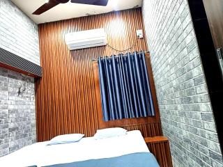 HOTEL P-V-R Palace Guest House Near RailWay Station - Parking And Wifi Facilities - Fully Air Conditioning Guest House Bhubneswar - Bhubaneshwar - 7
