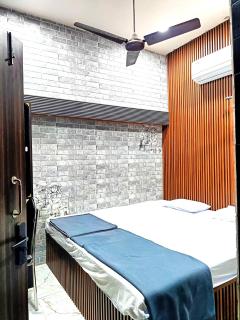 HOTEL P-V-R Palace Guest House Near RailWay Station - Parking And Wifi Facilities - Fully Air Conditioning Guest House Bhubneswar - Bhubaneshwar - 4