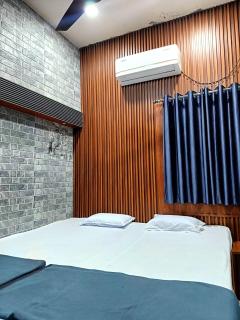HOTEL P-V-R Palace Guest House Near RailWay Station - Parking And Wifi Facilities - Fully Air Conditioning Guest House Bhubneswar - Bhubaneshwar - 5