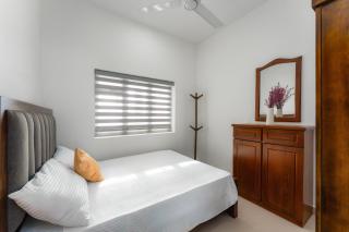 Golf Course Retreat - Pool,Parking,Wi-fi & Sunset - Gonapola - 4