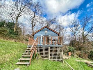 The Hazeling Hideaway - Stroud - 5
