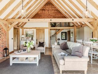 Lovington Barn - Ovington - 7