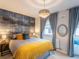 Strugglers Retreat - Uk32878 - 1